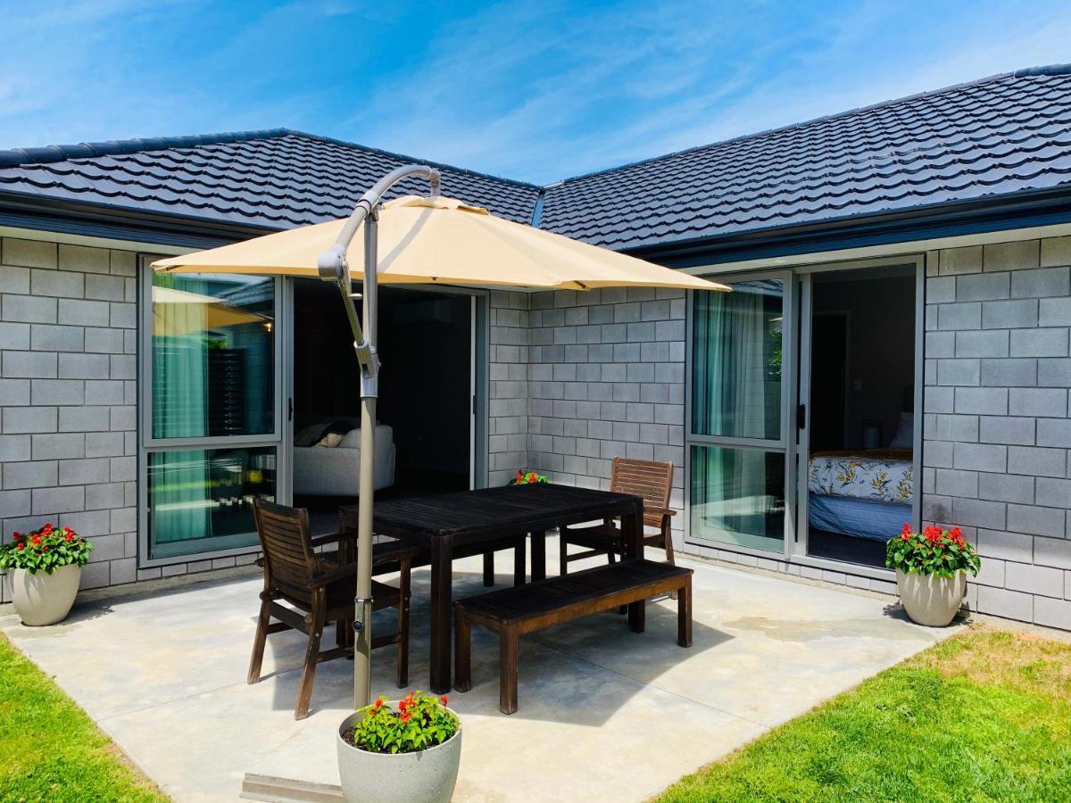 Stunning Modern Retreat Villa Hastings Exteriör bild